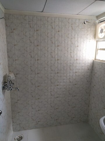 Bathroom in 2.5 BHK Apartment at Gaur City 2 - 16th Avenue, Sector 16c Greater Noida – for Rent