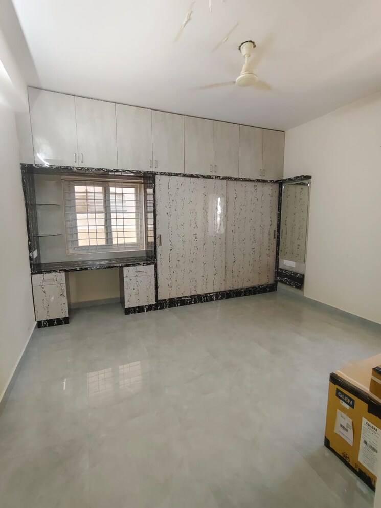 Room, gachibowli 4 Bedroom 3000 Sq.Ft. Apartment In Gachibowli Hyderabad 9003297