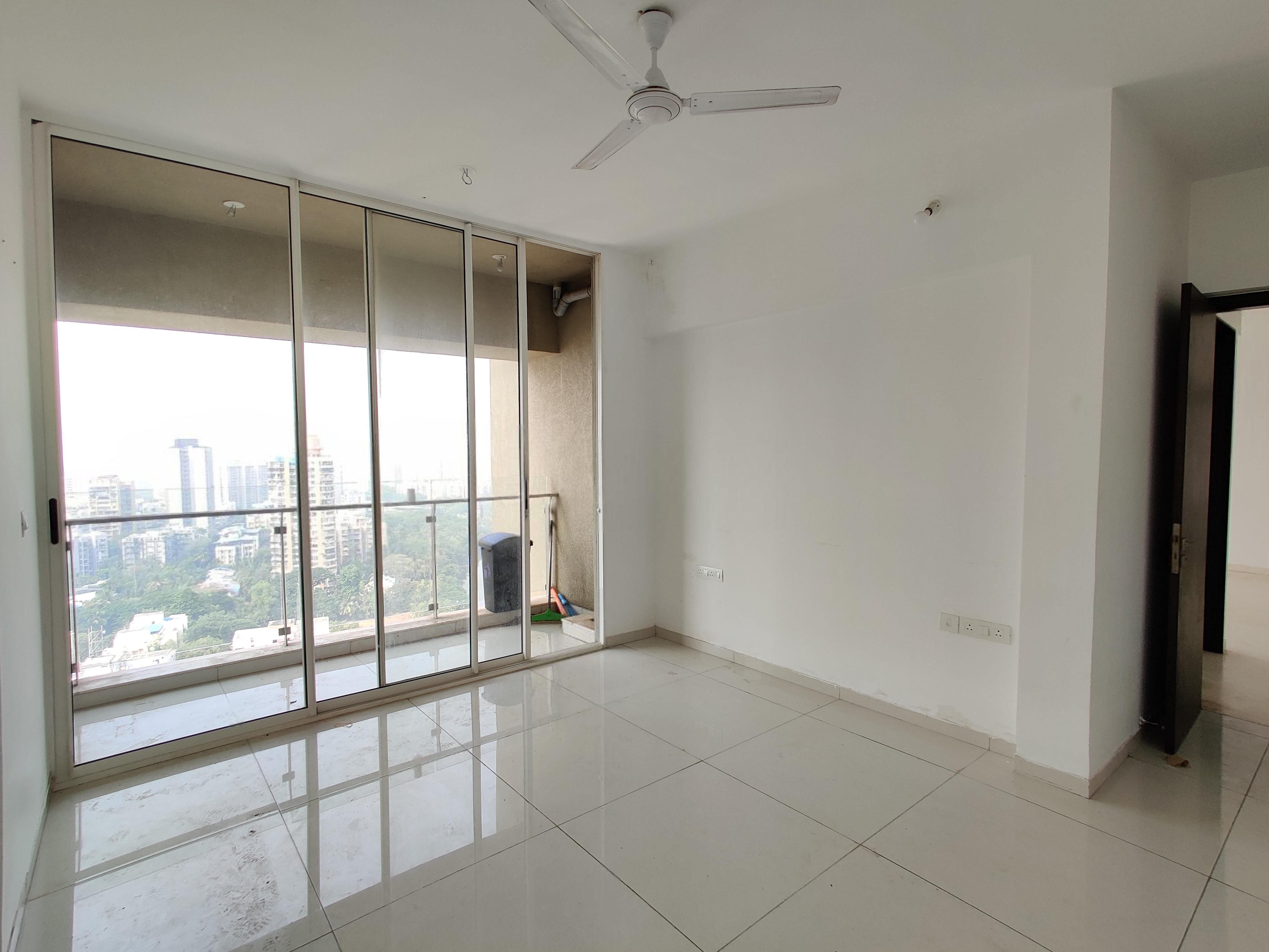 4 BHK + Servant Room Apartment For Rent in Runwal Elegante