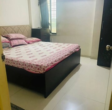 Bedroom in 2 BHK Apartment at Hiranandani Estate, Ghodbunder Road – for Rent