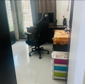 Team Area in 2 BHK Apartment at Hiranandani Estate, Ghodbunder Road – for Rent