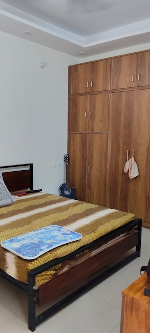 Bedroom in 2.5 BHK Apartment at Aims Golf City, Sector 75 – for Sale