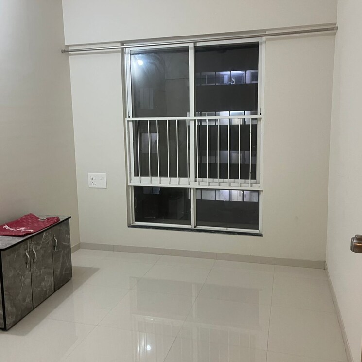 Room, austin-arena 2.5 Bedroom 950 Sq.Ft. Apartment In Mumbai Bangalore Highway Pune 9003339