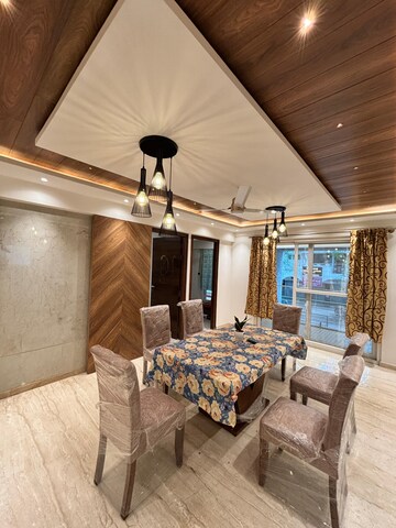 Bedroom in 4 BHK Apartment at Halasuru – for Rent
