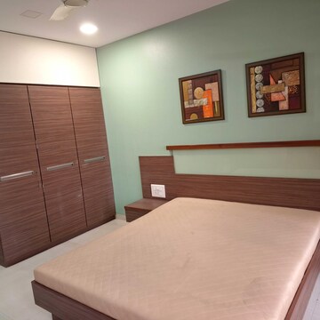 4 BHK Apartment For Rent in Lokhandwala Complex