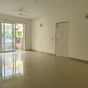 Room in 3.5 BHK Apartment at Emaar Emerald Floors, Sector 65 – for Sale