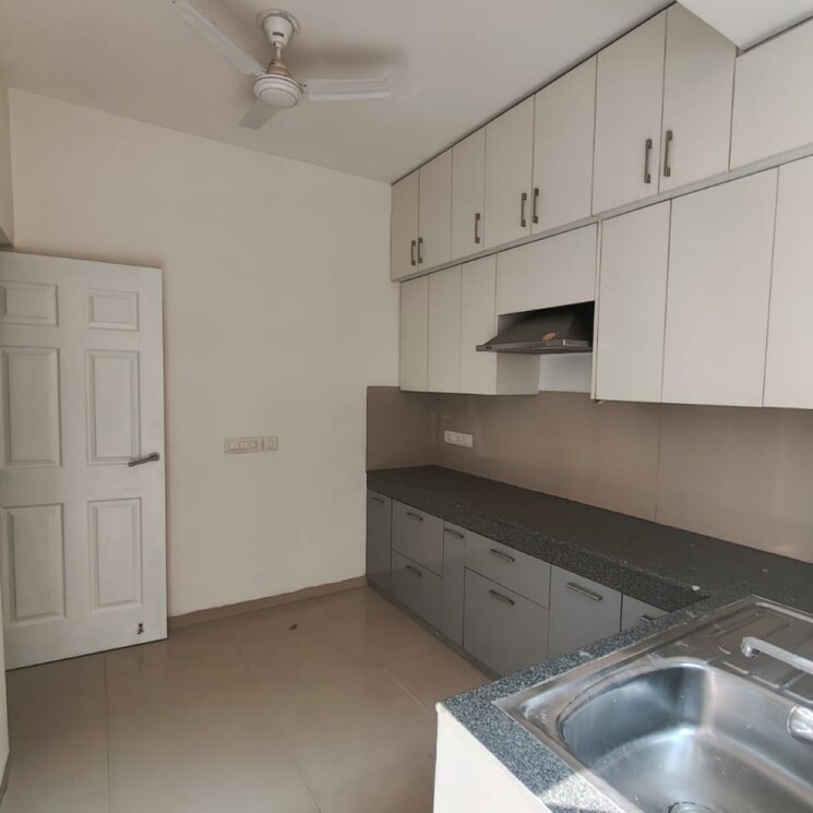 Kitchen, emaar-emerald-floors 3.5 Bedroom 1500 Sq.Ft. Apartment In Sector 65 Gurgaon 9003384