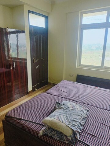 Room in 2 BHK Apartment at Chinhat – for Rent