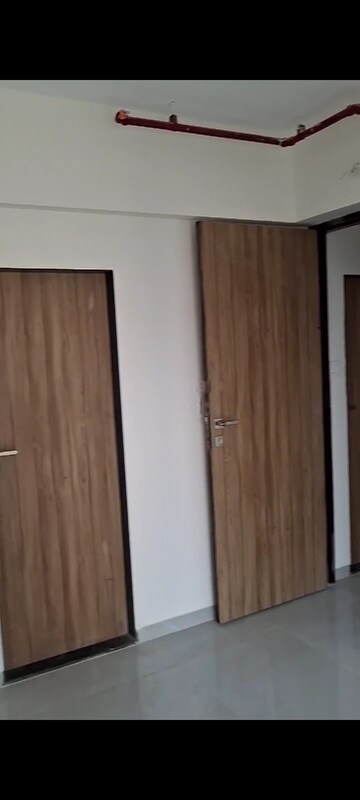Bedroom in 2 BHK Apartment at Mumbadevi CHS, Chembur – for Rent