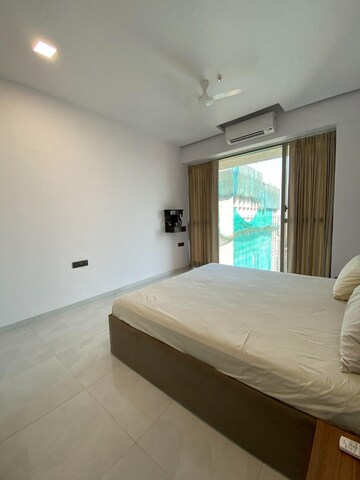 Bedroom in 4 BHK Apartment at Transcon Triumph Tower, Andheri West – for Rent