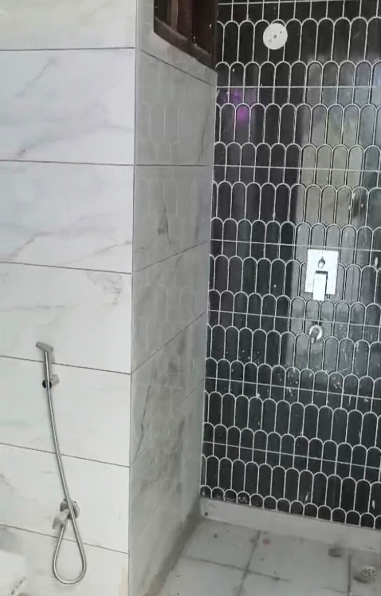 Bathroom, palam 3 Bedroom 950 Sq.Ft. Builder Floor In Palam Delhi 9003405