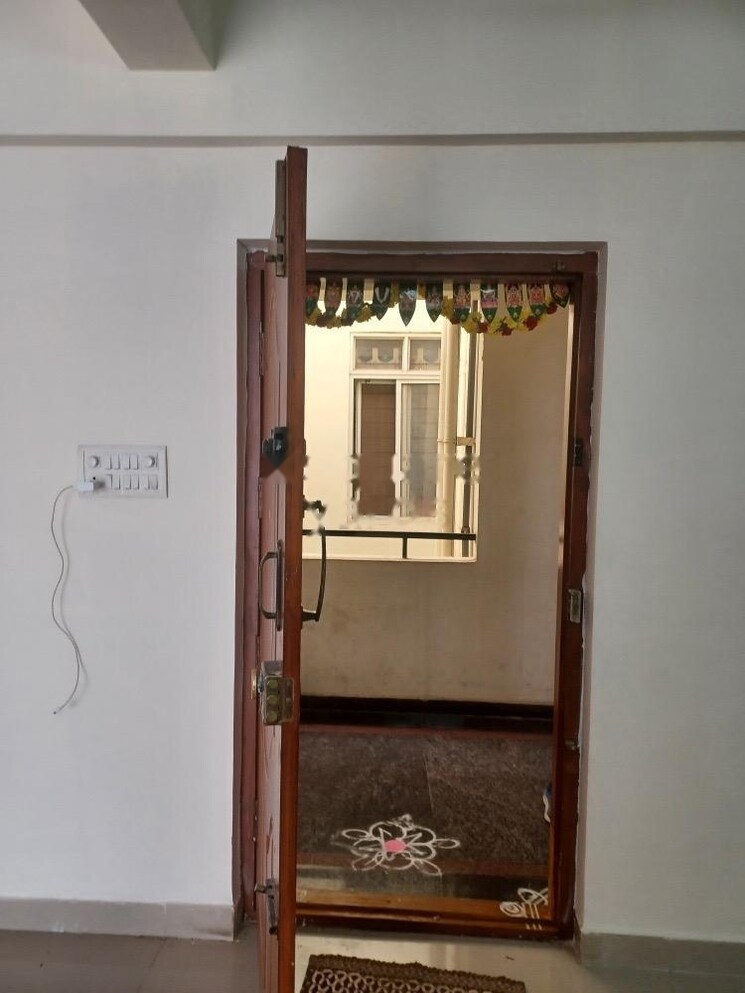 Room, sv-brindavanam 2 Bedroom 840 Sq.Ft. Apartment In Panathur Bangalore 9003415