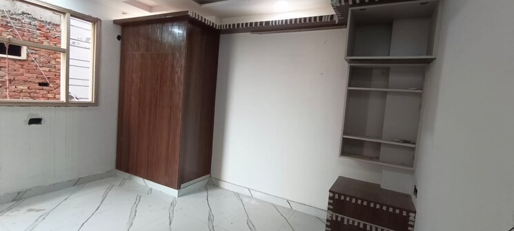 Room, burari 3 Bedroom 1350 Sq.Ft. Apartment In Burari Delhi 9003414