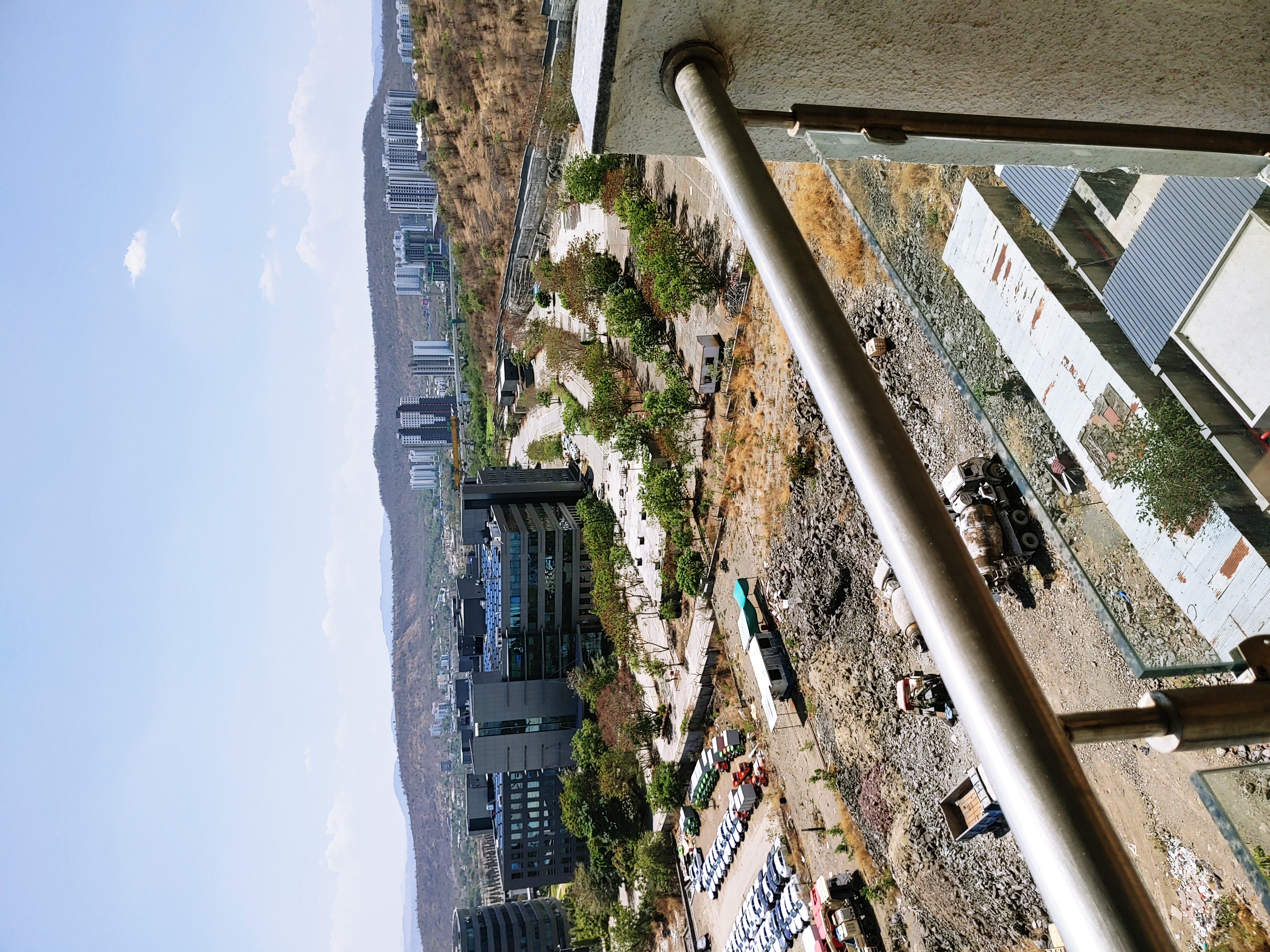 2 BHK + Servant Room Apartment For Rent in Kumar Megapolis Saffron