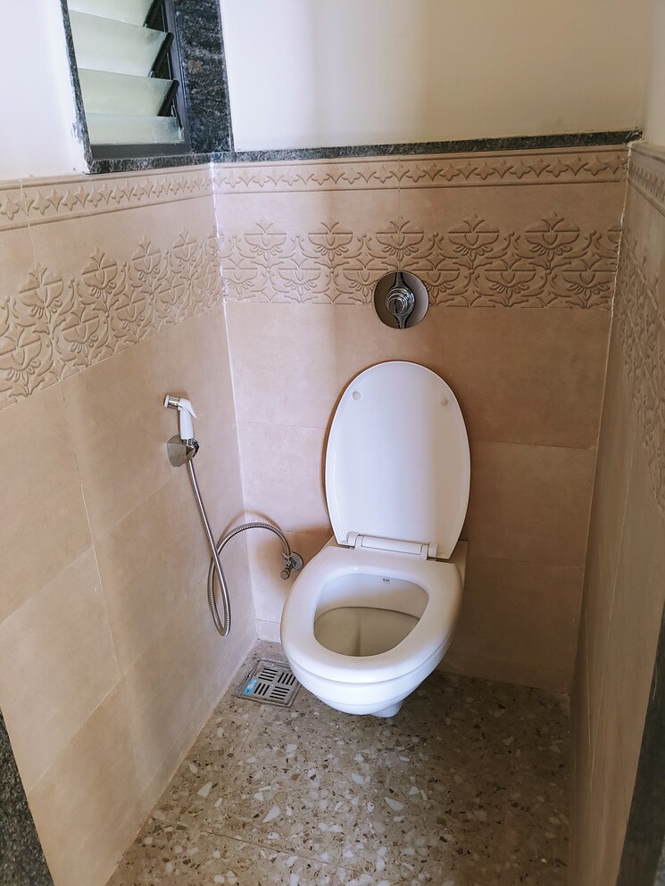 Bathroom, kumar-megapolis-saffron 2 Bedroom 800 Sq.Ft. Apartment In Hinjewadi Pune 9003417