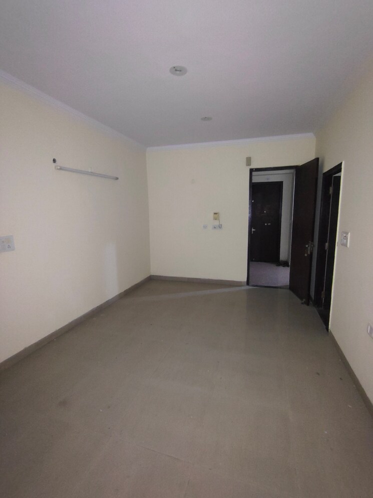 Kitchen, jai-maa-celestial-comfort 3 Bedroom 1900 Sq.Ft. Apartment In Vaishali Sector 2 Ghaziabad 9003457