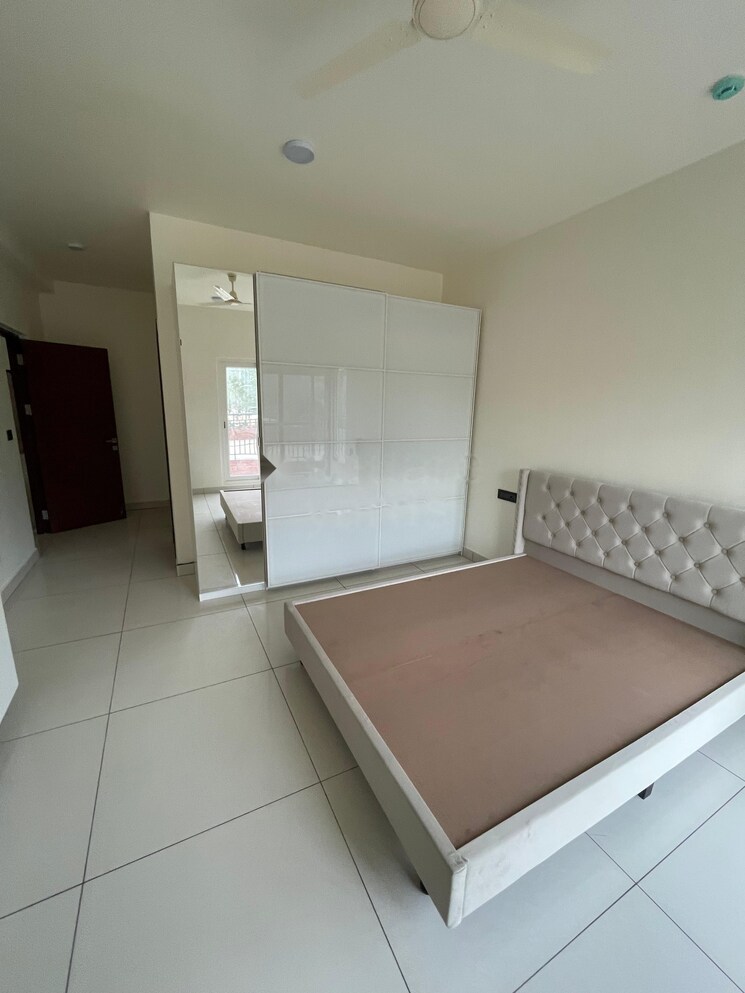 Kitchen, keya-around-the-life 4 Bedroom 2501 Sq.Ft. Apartment In Whitefield Bangalore 9003442