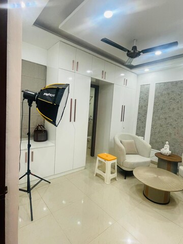 Team Area in 2 BHK Apartment at Shree Vardhman Green Court, Sector 90 – for Sale