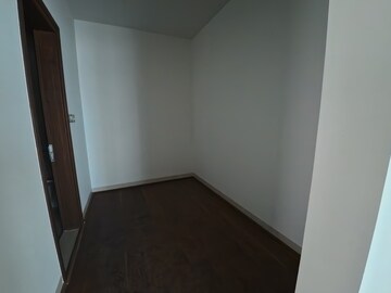 Room in 4 BHK Apartment at Aparna One, Shaikpet – for Sale