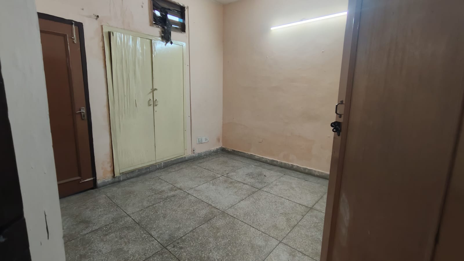 3 BHK Apartment For Rent in Gaur City 2 - 14th Avenue