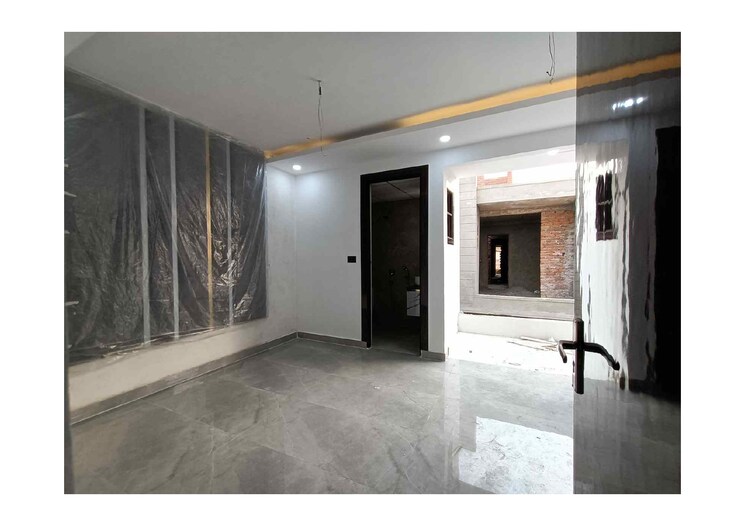 Room, sector 107 3 Bedroom 1500 Sq.Ft. Builder Floor In Sector 107 Noida 9003471