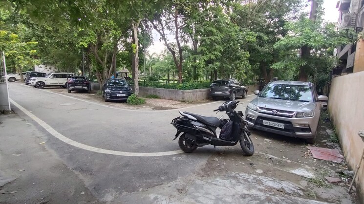  Parking, gaur-city-2-14th-avenue 3 Bedroom 740 Sq.Ft. Apartment In Sector 16c Greater Noida Greater Noida 9003477