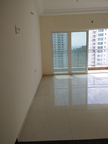 Room in 2 BHK Apartment at Kumar Megapolis Mystic, Hinjewadi – for Rent