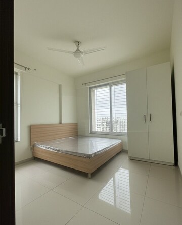 Room in 2 BHK Apartment at Sukhwani Skylines, Wakad – for Rent