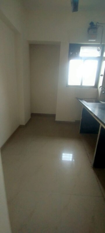 Room in 1 BHK Apartment at New Vegas Plaza, Owale – for Rent