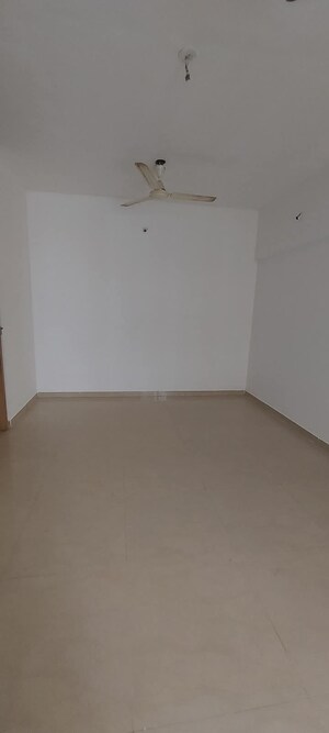 Room in 1.5 BHK Apartment at Lodha Casa Rio, Dombivli East – for Sale