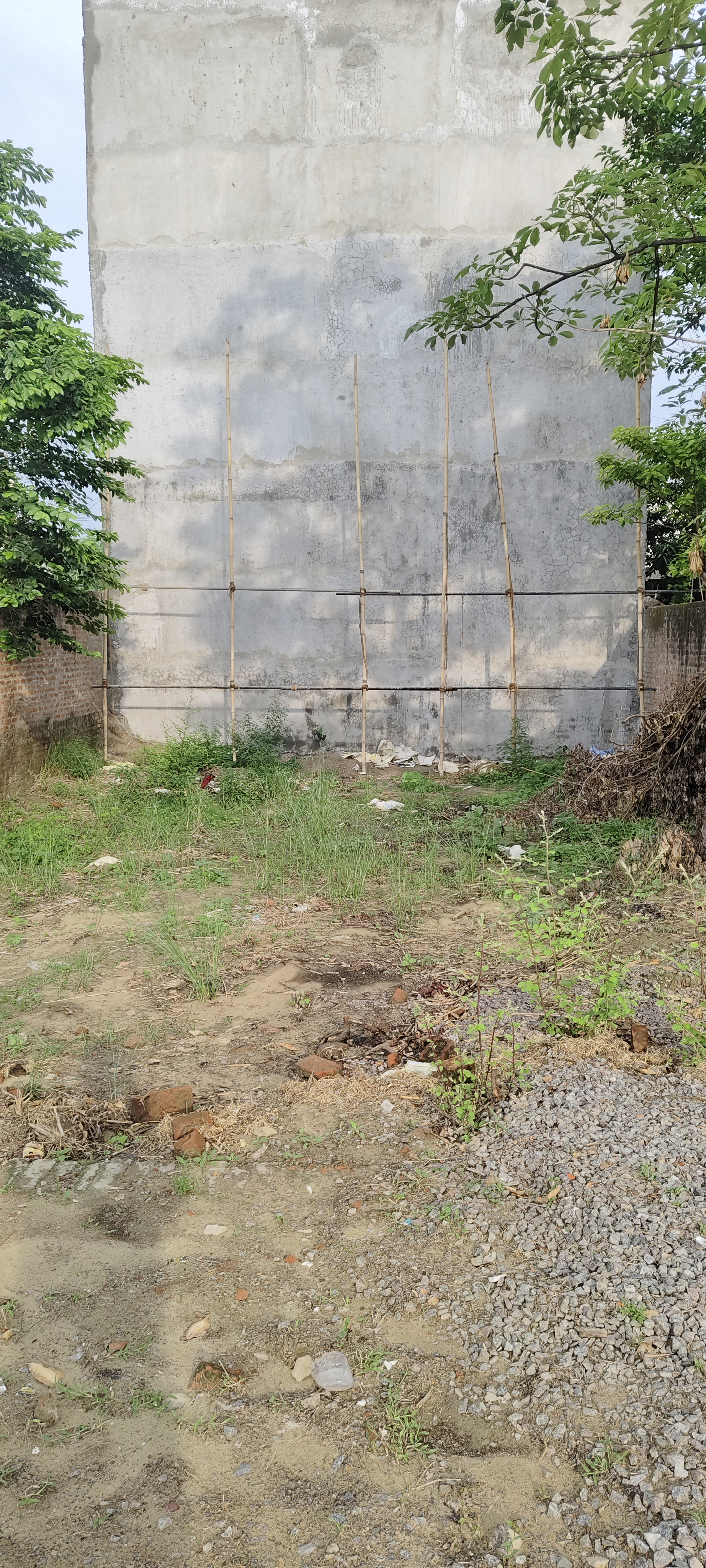 Plot For Sale in Sultanpur Road