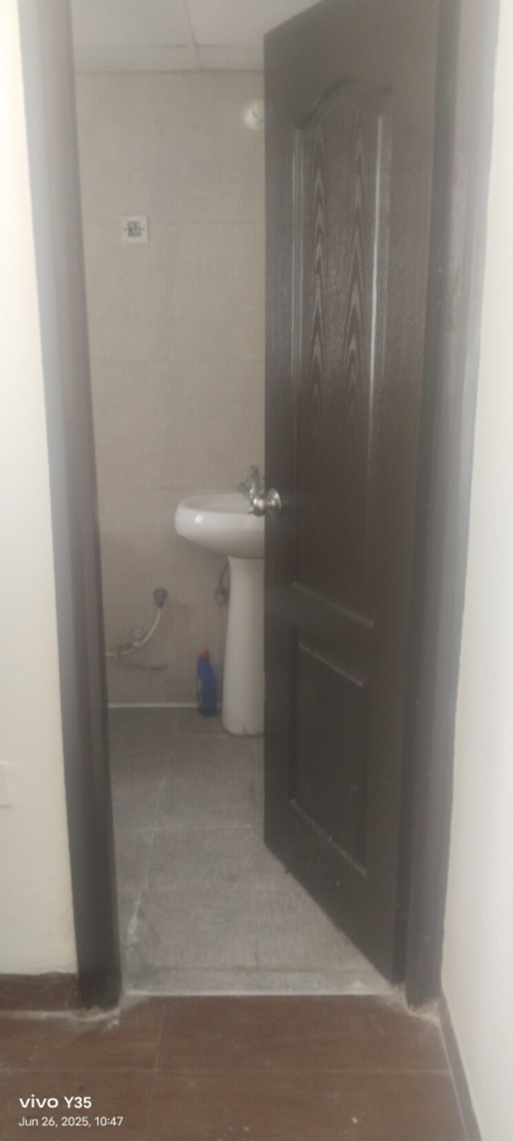 Bathroom, city-garden-apartments 2 Bedroom 925 Sq.Ft. Apartment In Sadarpur Ghaziabad 9003615