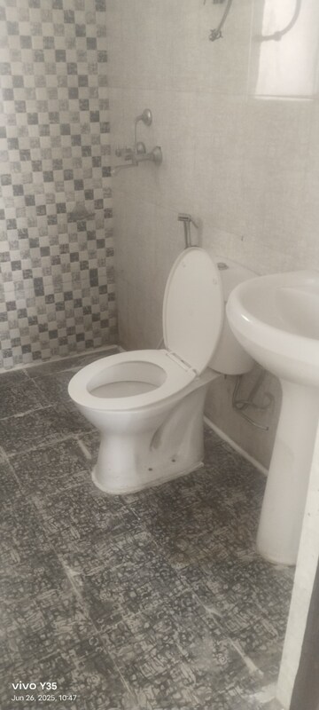 Bathroom in 2 BHK Apartment at City Garden Apartments, Sadarpur – for Rent