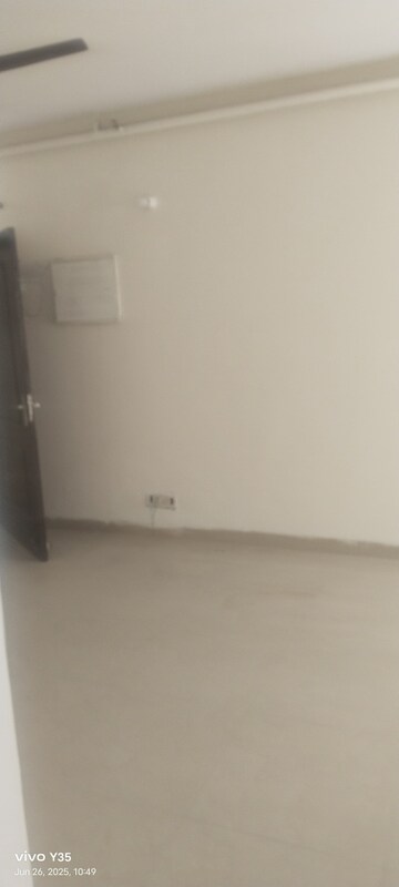 Room in 2 BHK Apartment at City Garden Apartments, Sadarpur – for Rent