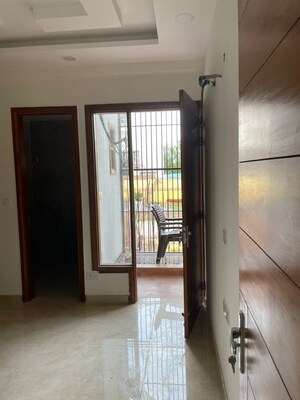 Building Lobby in 3 BHK Builder Floor at Puri Kohinoor, Sector 89 – for Sale