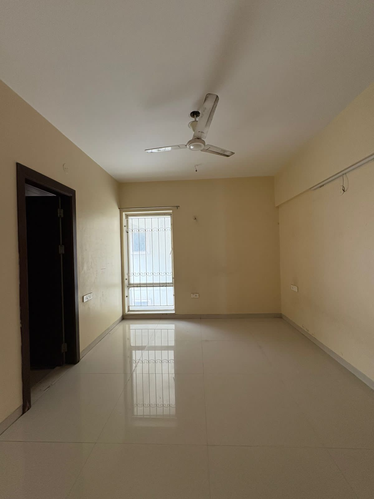 2 BHK Apartment For Sale in Shraddha Twin Tower