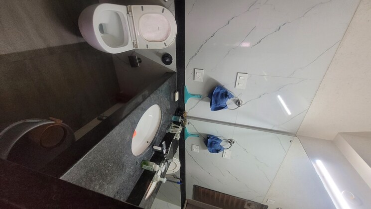 Bathroom, k-raheja-raheja-residency 2 Bedroom 1050 Sq.Ft. Apartment In Malad East Mumbai 9003606