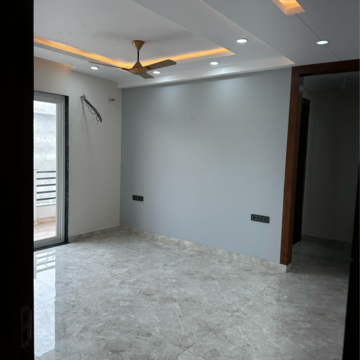 Room in 4 BHK Builder Floor at Sector 31 – for Rent
