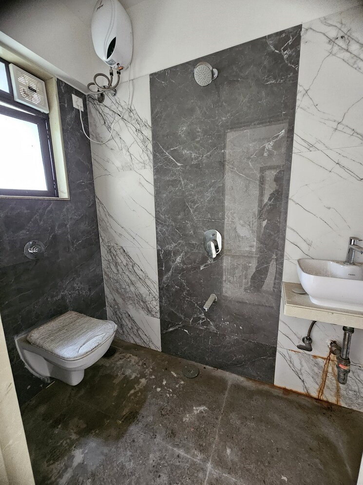 Bathroom, adityaraj-avenue 2 Bedroom 529 Sq.Ft. Apartment In Vikhroli East Mumbai 9003702