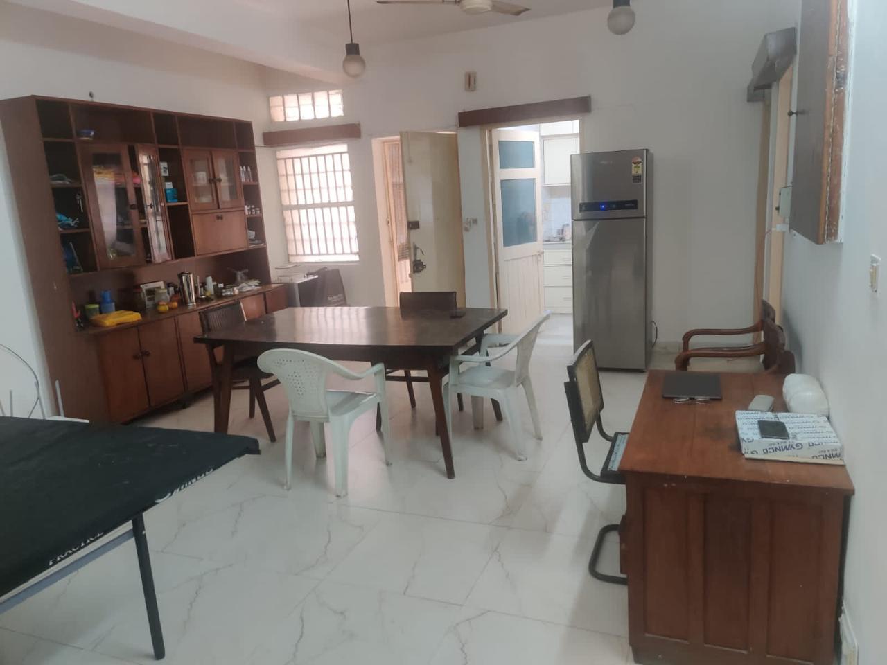 3 BHK + Extra Room Apartment For Rent in Aradhna Apartments