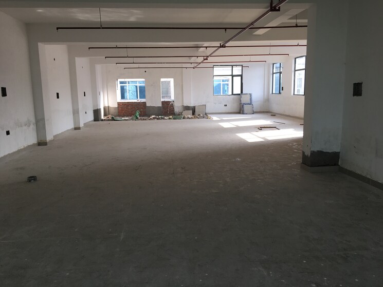  Parking, sector 65 Commercial Office Space in IT/SEZ 6500 Sq.Ft. In Sector 65 Noida 9003656