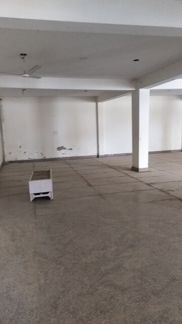 Room in  Showroom at Dhankot – for Rent