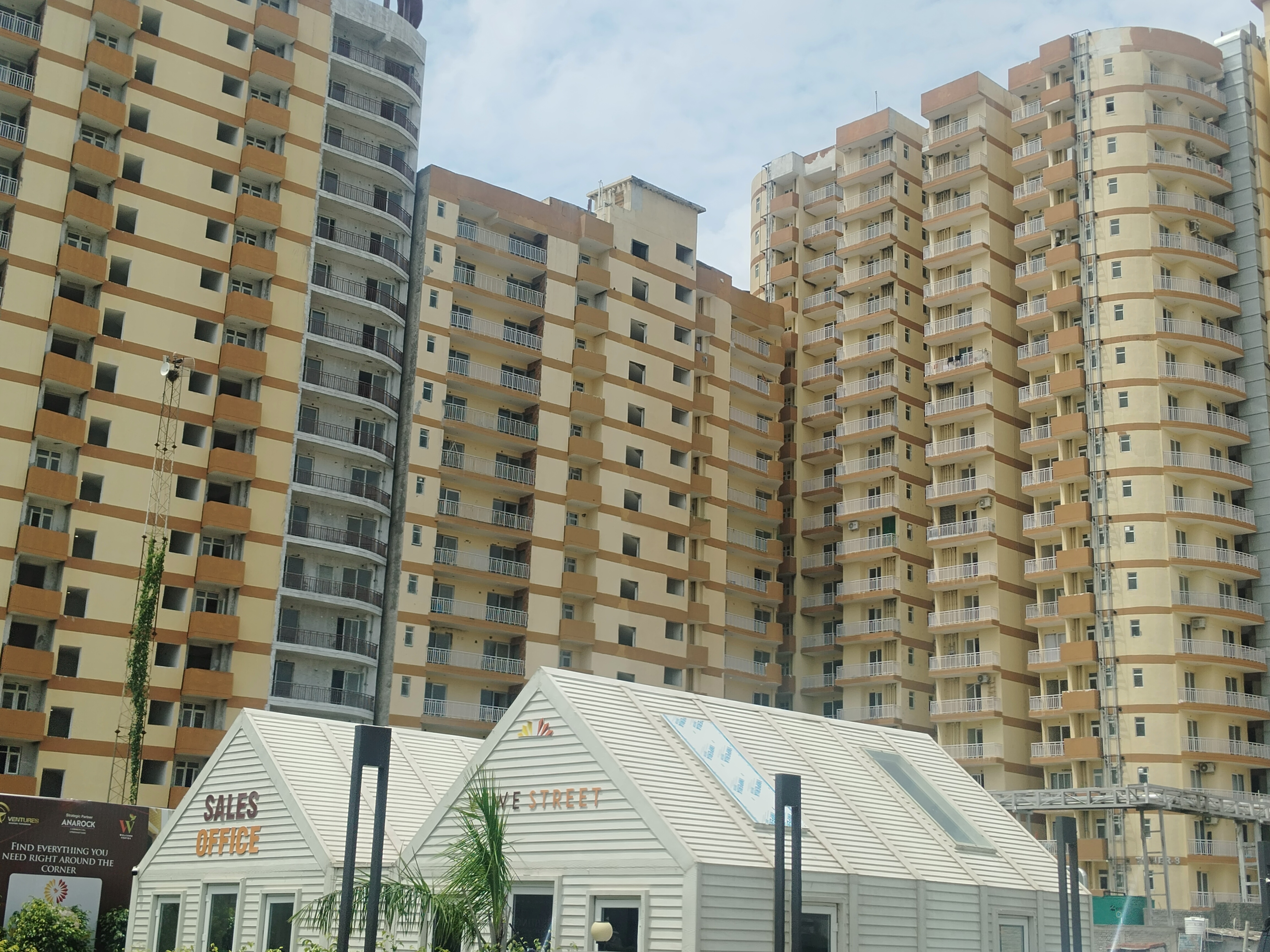 2 BHK Apartment For Sale in Aditya World City Residences