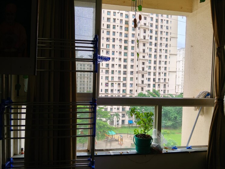 Room, hiranandani-estate 1 Bedroom 450 Sq.Ft. Apartment In Ghodbunder Road Thane 9003745