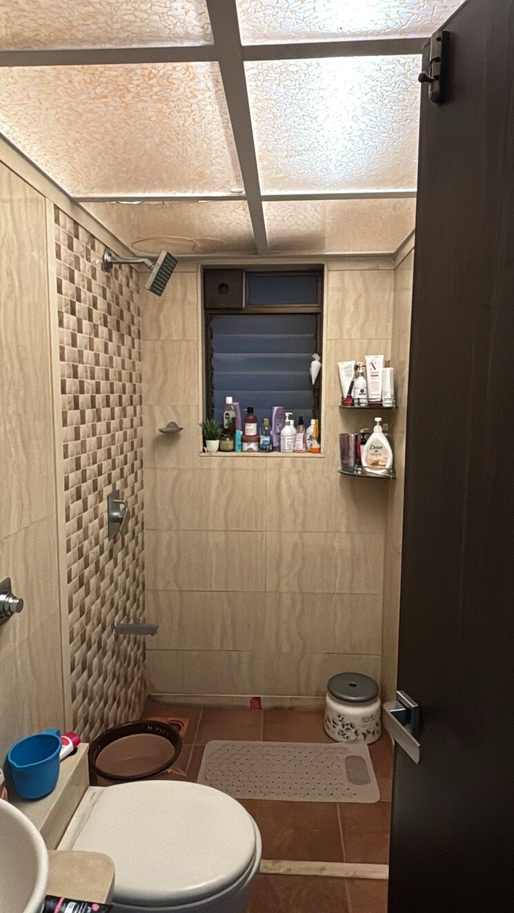 Bathroom, gokul-dham-chs 2 Bedroom 800 Sq.Ft. Apartment In Goregaon East Mumbai 9003751