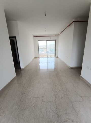 Room in 3 BHK Apartment at Piramal Revanta Ravin, Mulund West – for Rent