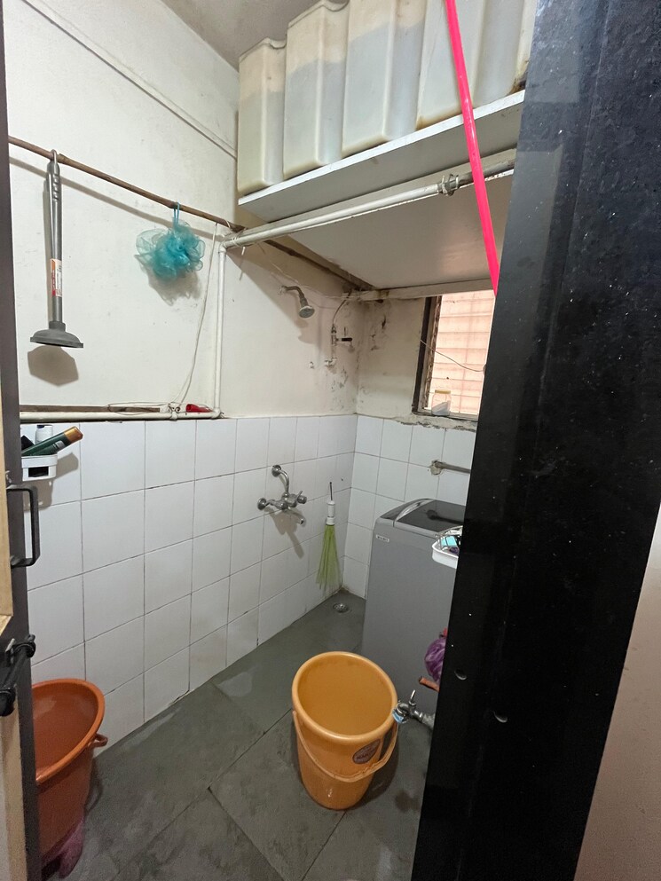 Bathroom, popular-colony-apartment 1 Bedroom 650 Sq.Ft. Apartment In Warje Pune 9003756
