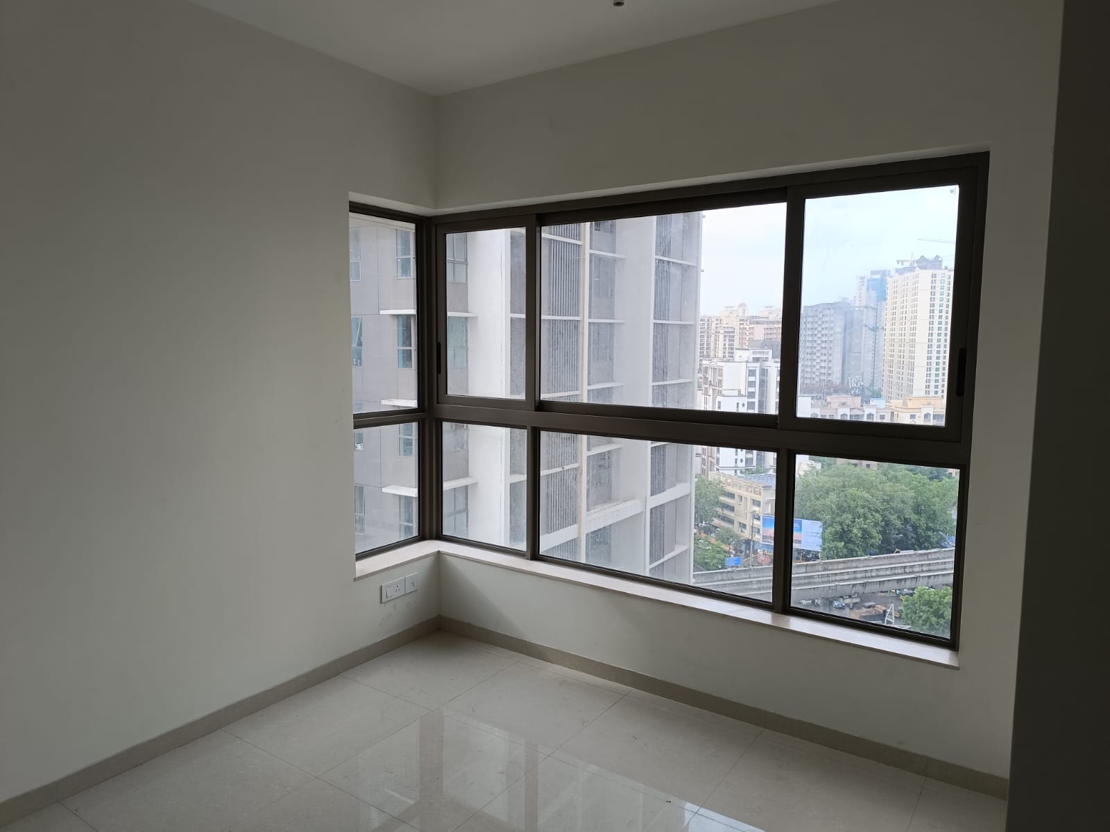 2 BHK 527 Sq.Ft. Apartment in Kalpataru Paramount B