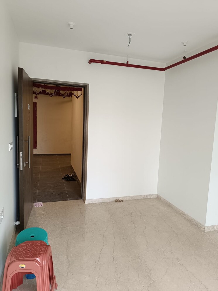 Living Room, kalpataru-paramount-b 2 Bedroom 527 Sq.Ft. Apartment In Kapur Bawdi Thane 9003772