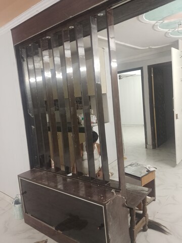 Building Lobby in 2.5 BHK Builder Floor at Shalimar Garden Extension ii – for Sale